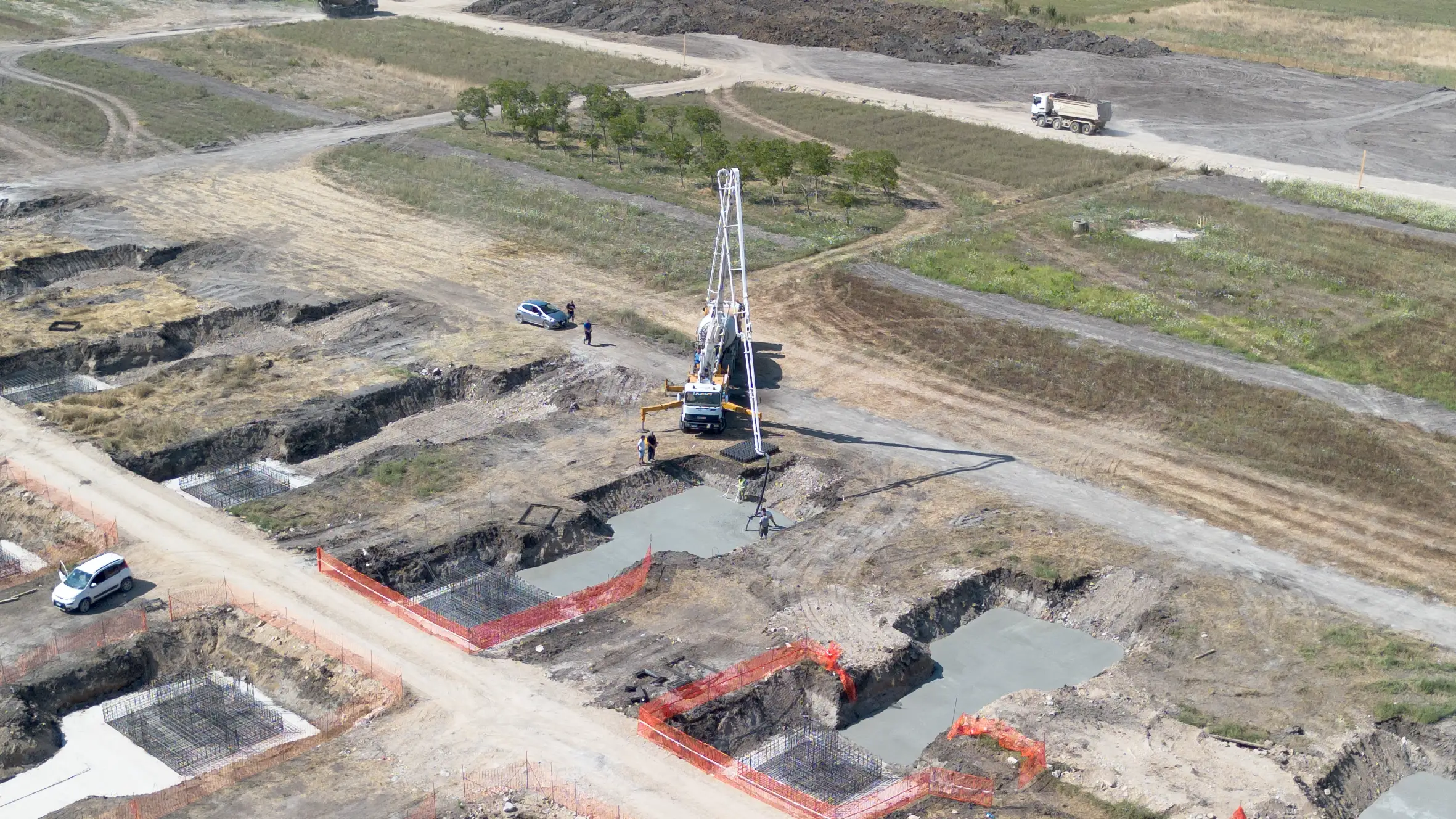 Pompaggio di calcestruzzo in cantiere zona industriale di polla vallo di diano